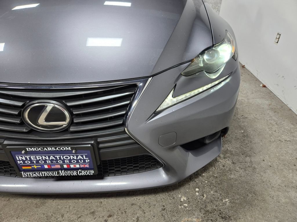 Used 2016 Lexus IS 300 AWD w/ Premium Package image 6