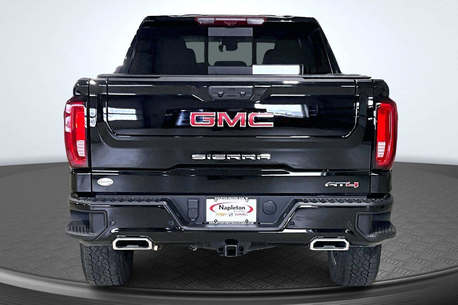 Used 2025 GMC Sierra 1500 AT4 w/ AT4 Premium Package image 4
