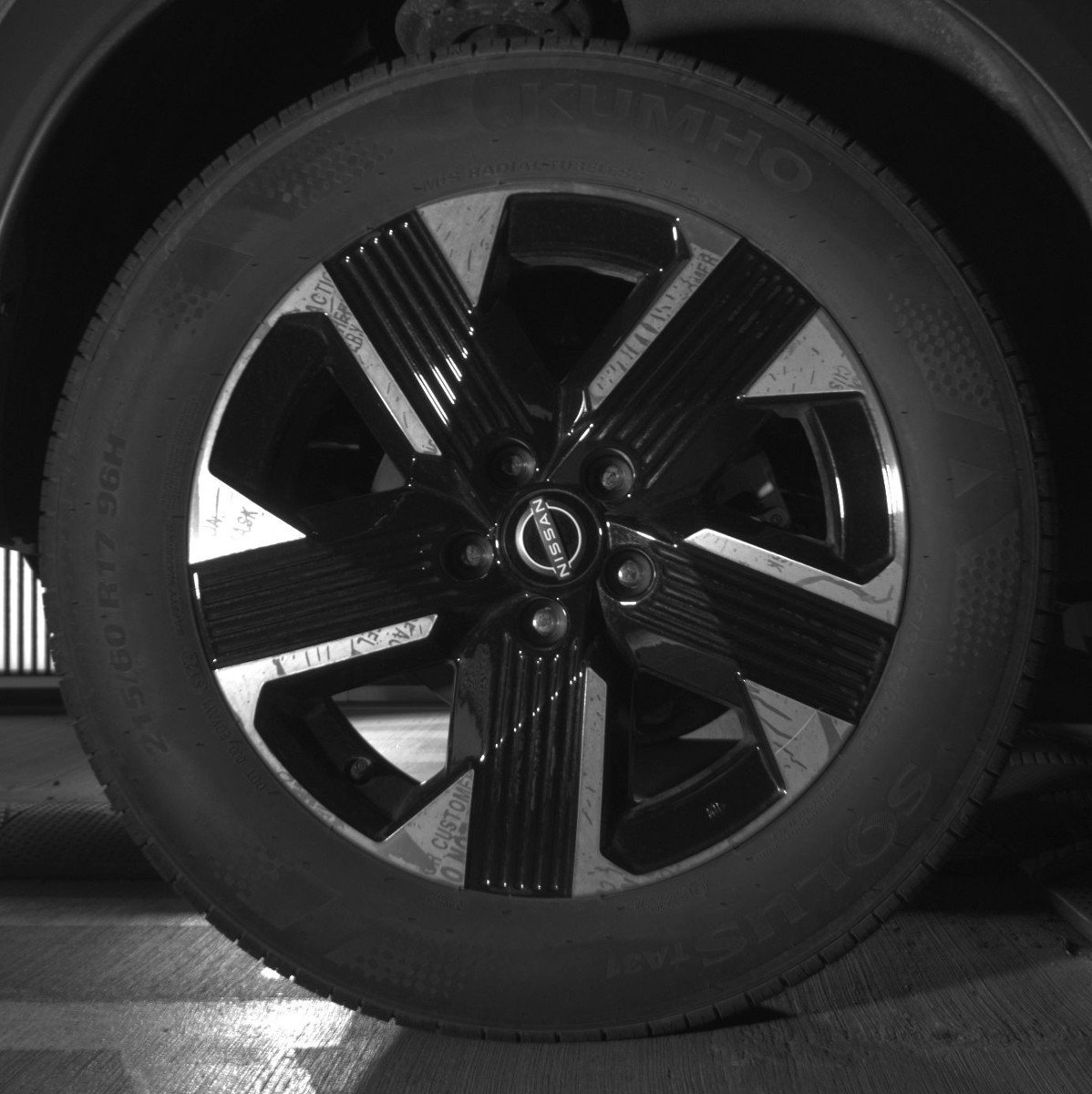 Used 2025 Nissan Kicks SV image 15