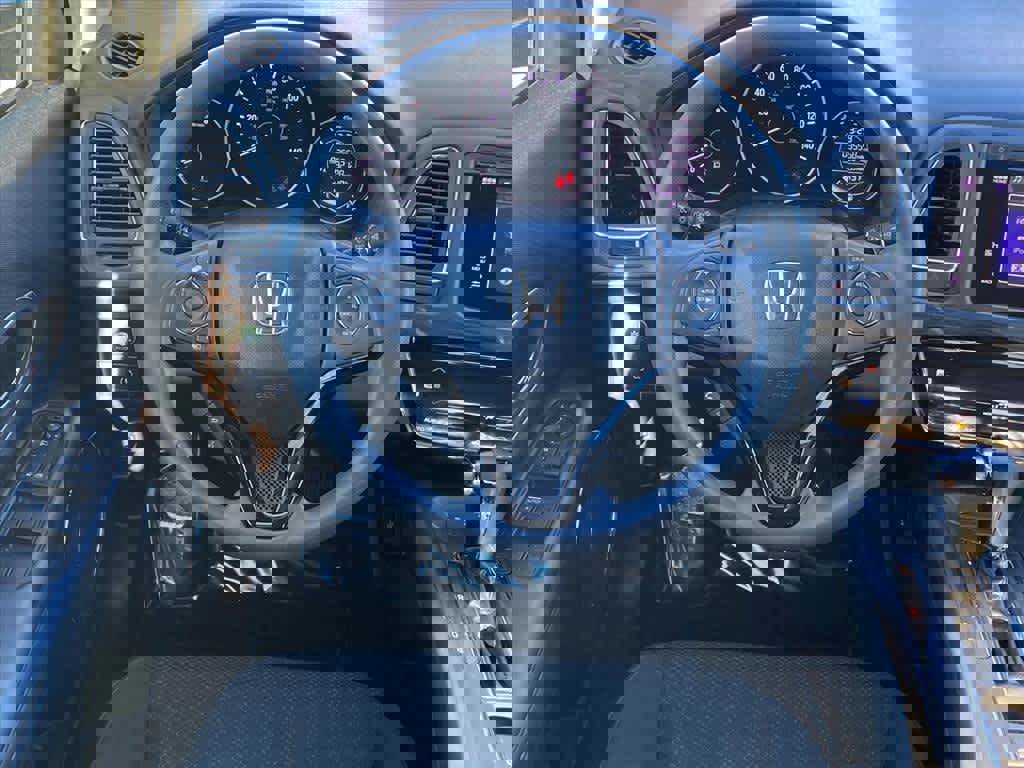 Used 2018 Honda HR-V EX image 7