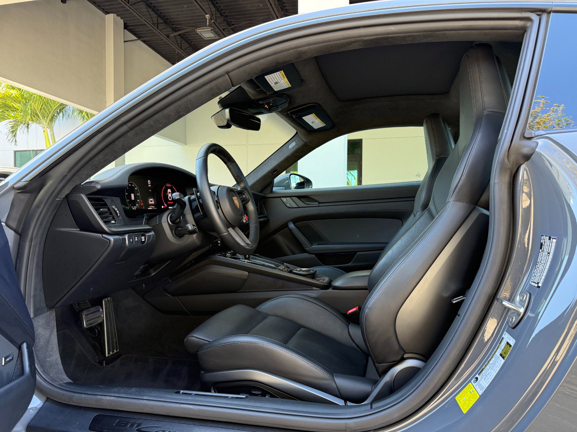 Used 2025 Porsche 911 Carrera GTS image 24