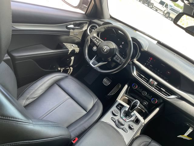 Used 2024 Alfa Romeo Stelvio Ti w/ Active Assist Plus Package AWD/4WD image 23