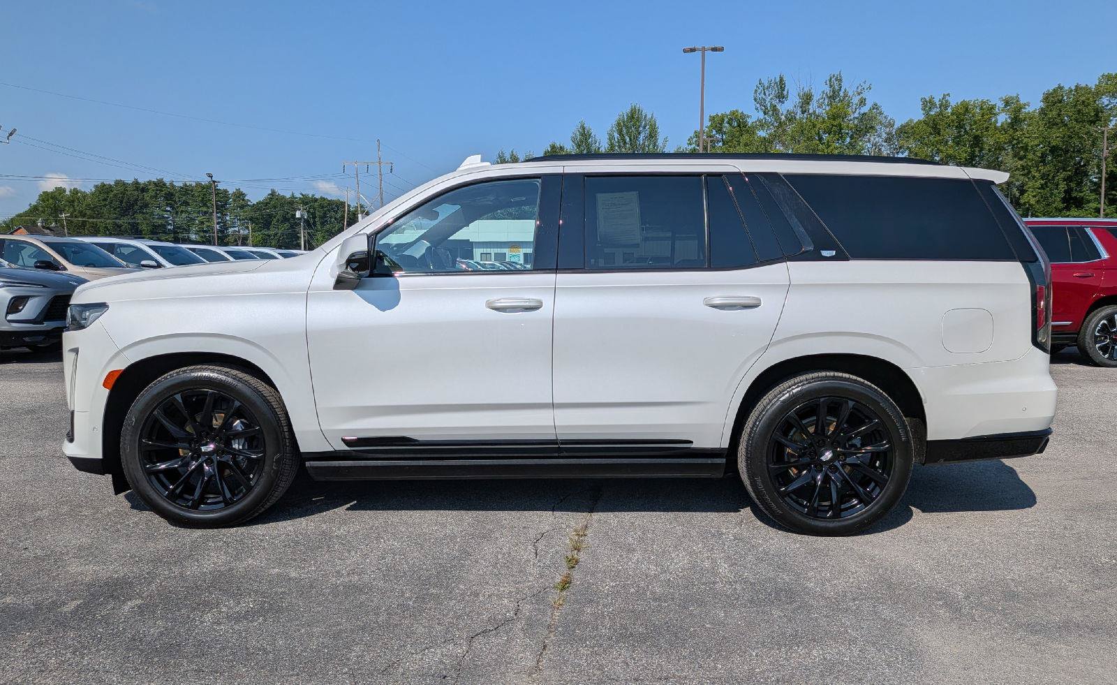 Used 2021 Cadillac Escalade Sport Platinum w/ LPO, ONYX Package AWD/4WD image 6