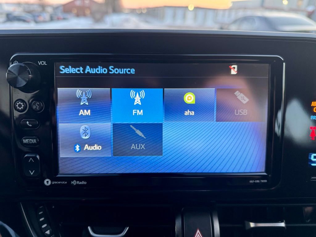 Used 2018 Toyota C-HR XLE image 24