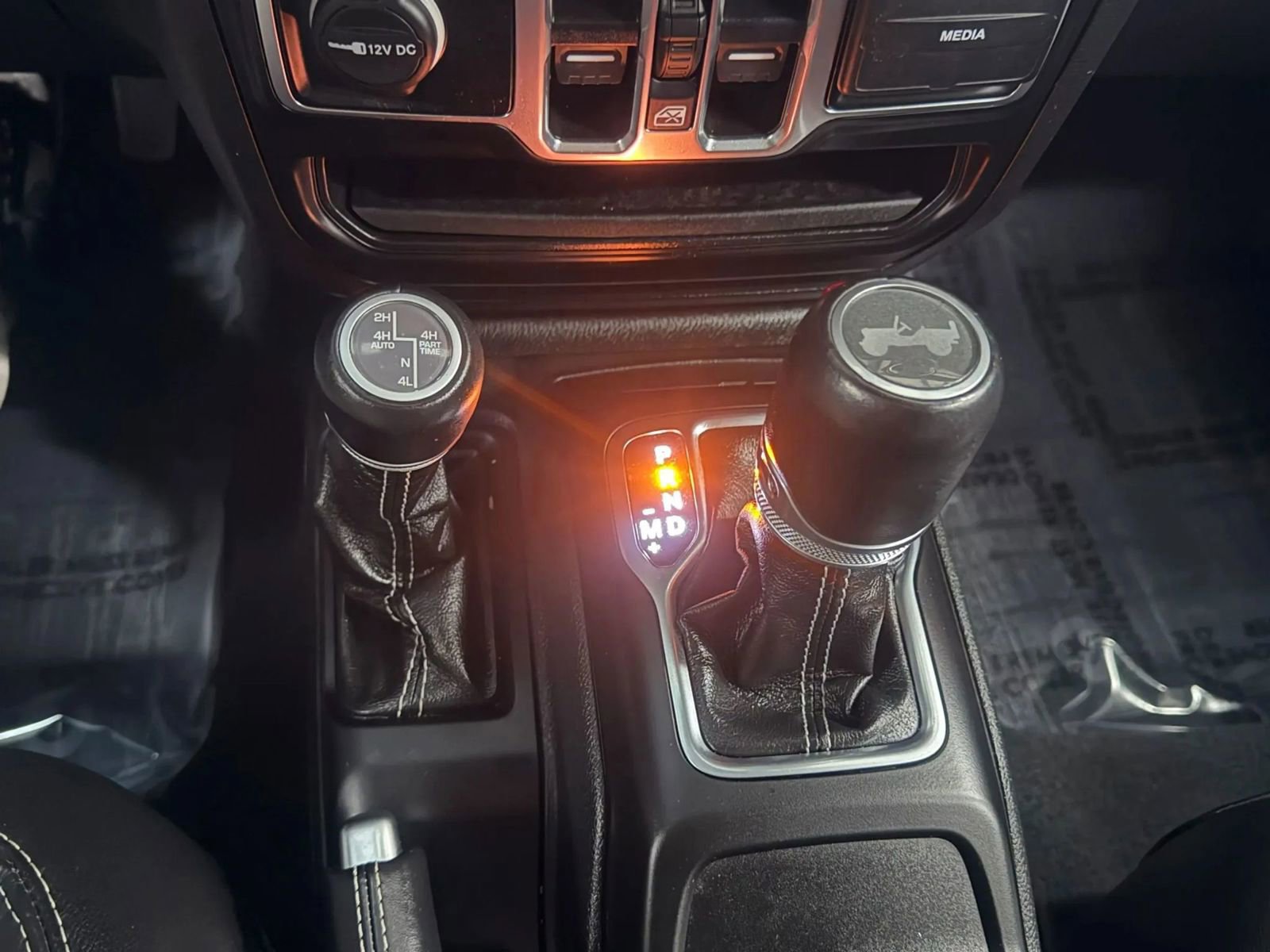 Used 2023 Jeep Wrangler Unlimited Sahara w/ Cold Weather Group image 34