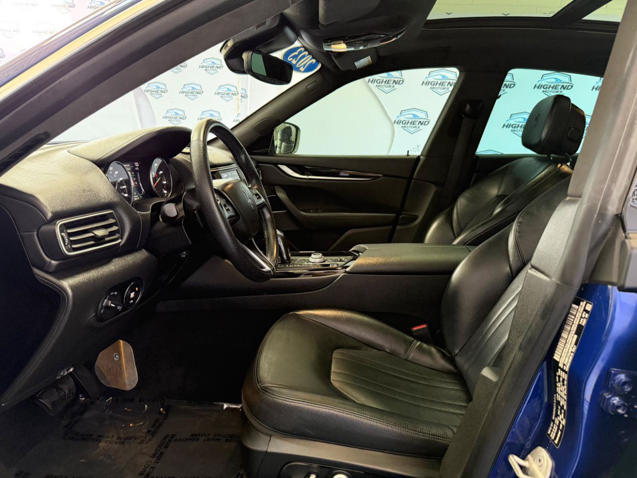 Used 2023 Maserati Levante GT AWD/4WD image 16