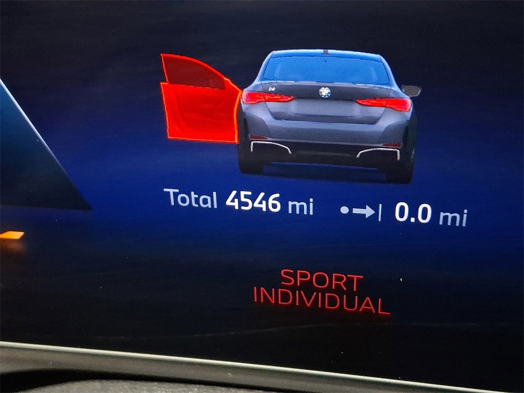 Used 2025 BMW i4 xDrive40i image 16