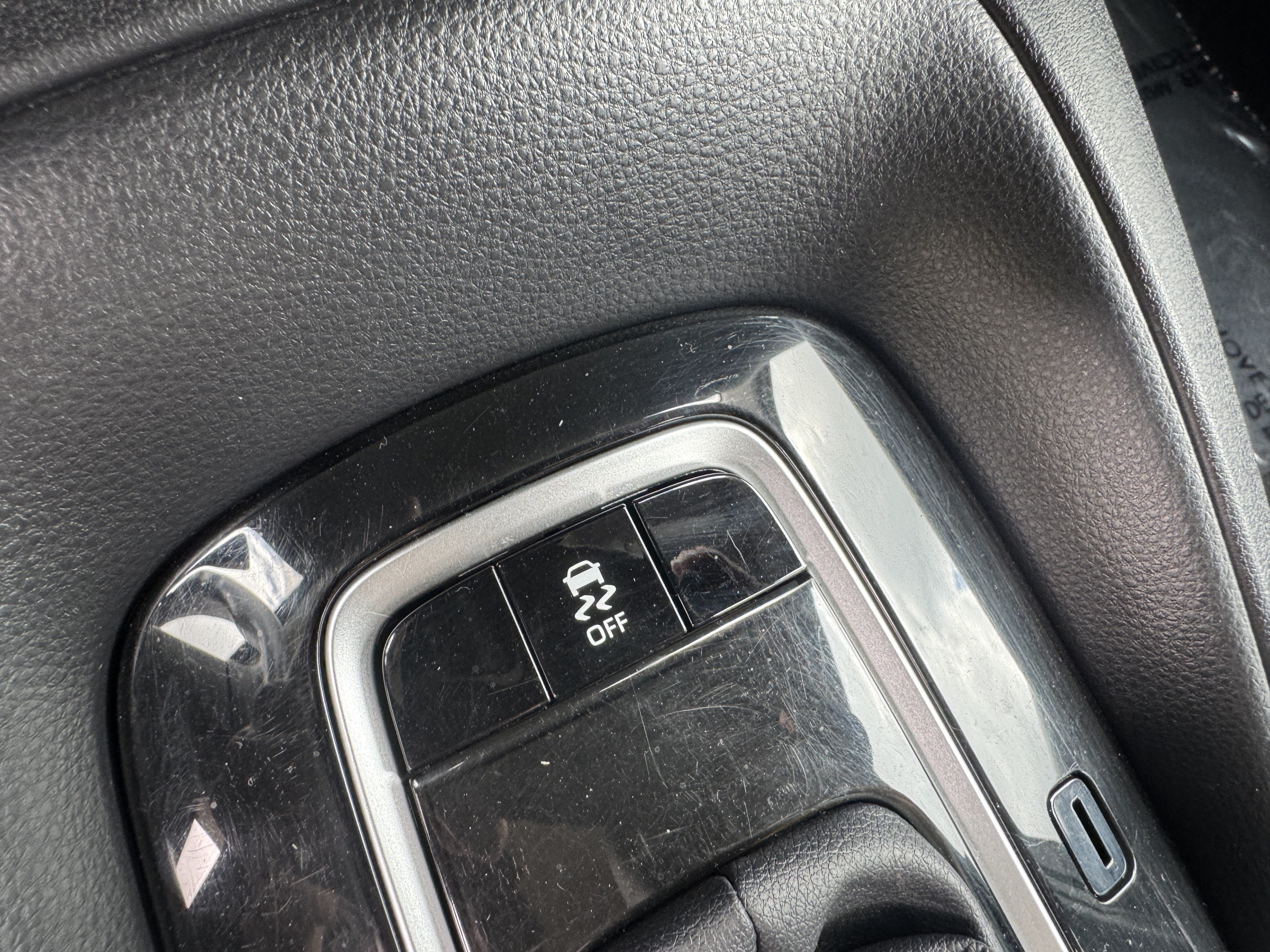 Certified 2025 Toyota Corolla LE FWD image 36