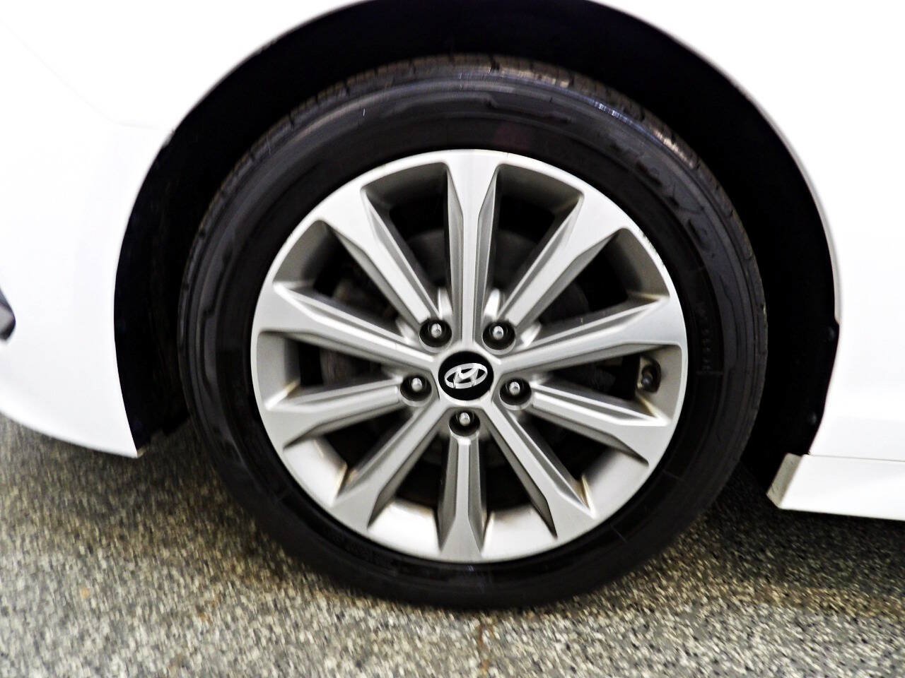 Used 2016 Hyundai Sonata Limited FWD image 19