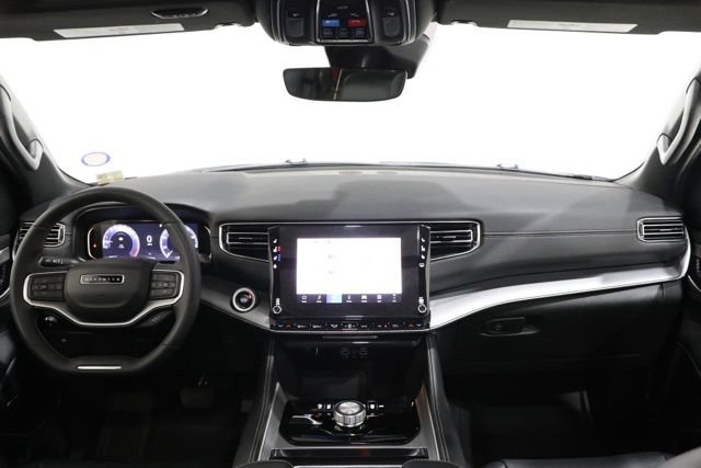 Used 2025 Jeep Wagoneer 4WD w/ Premium Group I image 14
