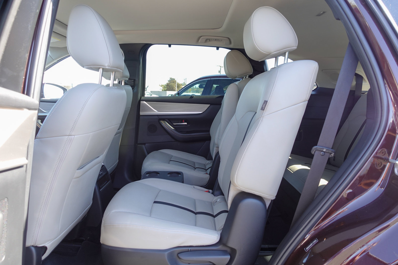 Used 2024 MAZDA CX-90 Plug-In Hybrid w/ Premium Pkg AWD/4WD image 16