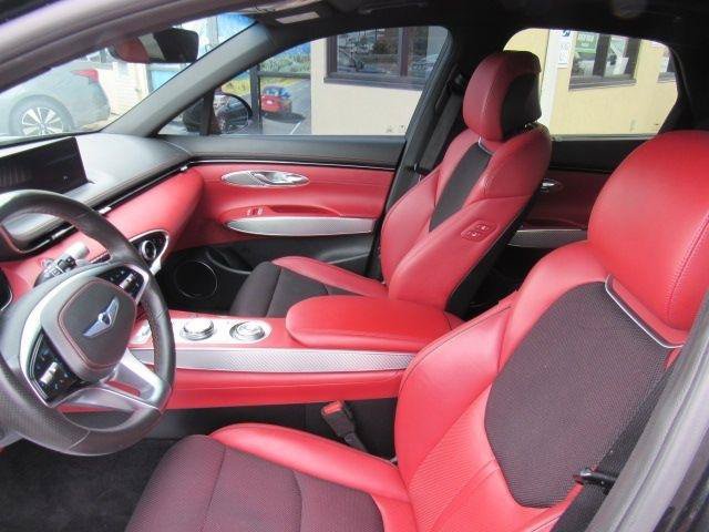 Used 2022 Genesis GV70 2.5T w/ Sport Prestige Package AWD/4WD image 13