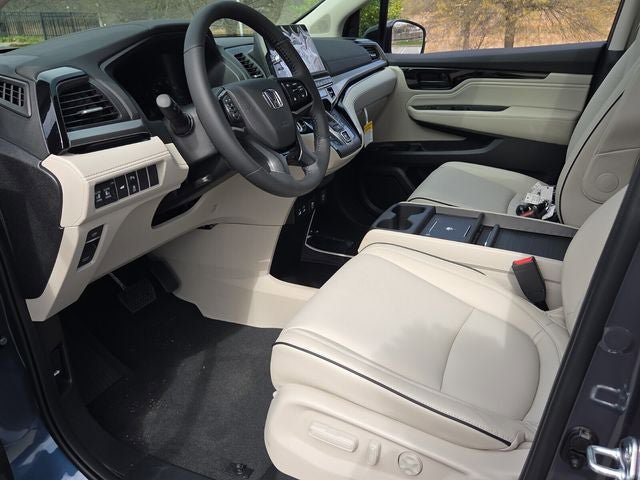 New 2026 Honda Odyssey Touring image 8
