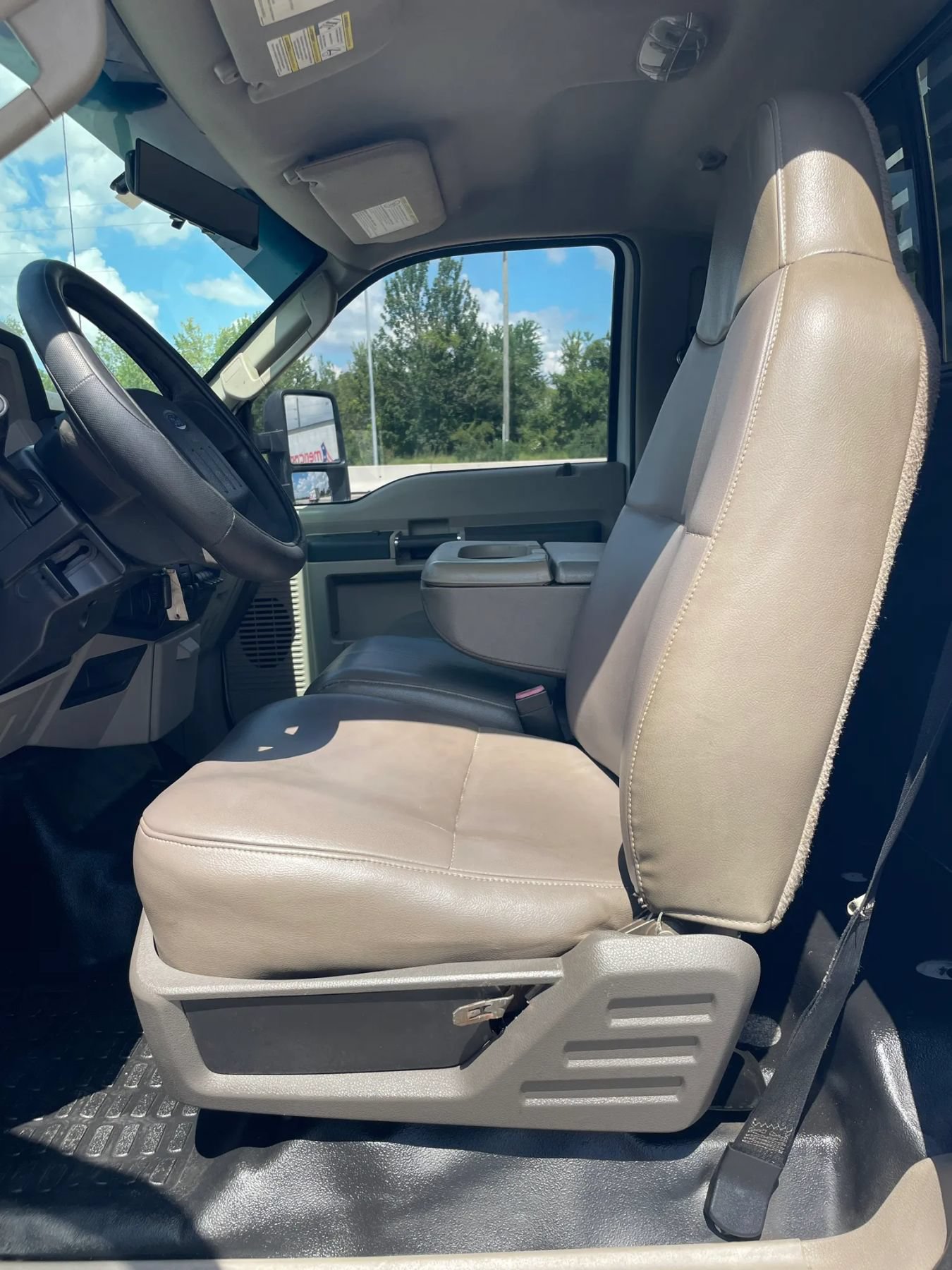 Used 2010 Ford F350 XLT RWD image 19