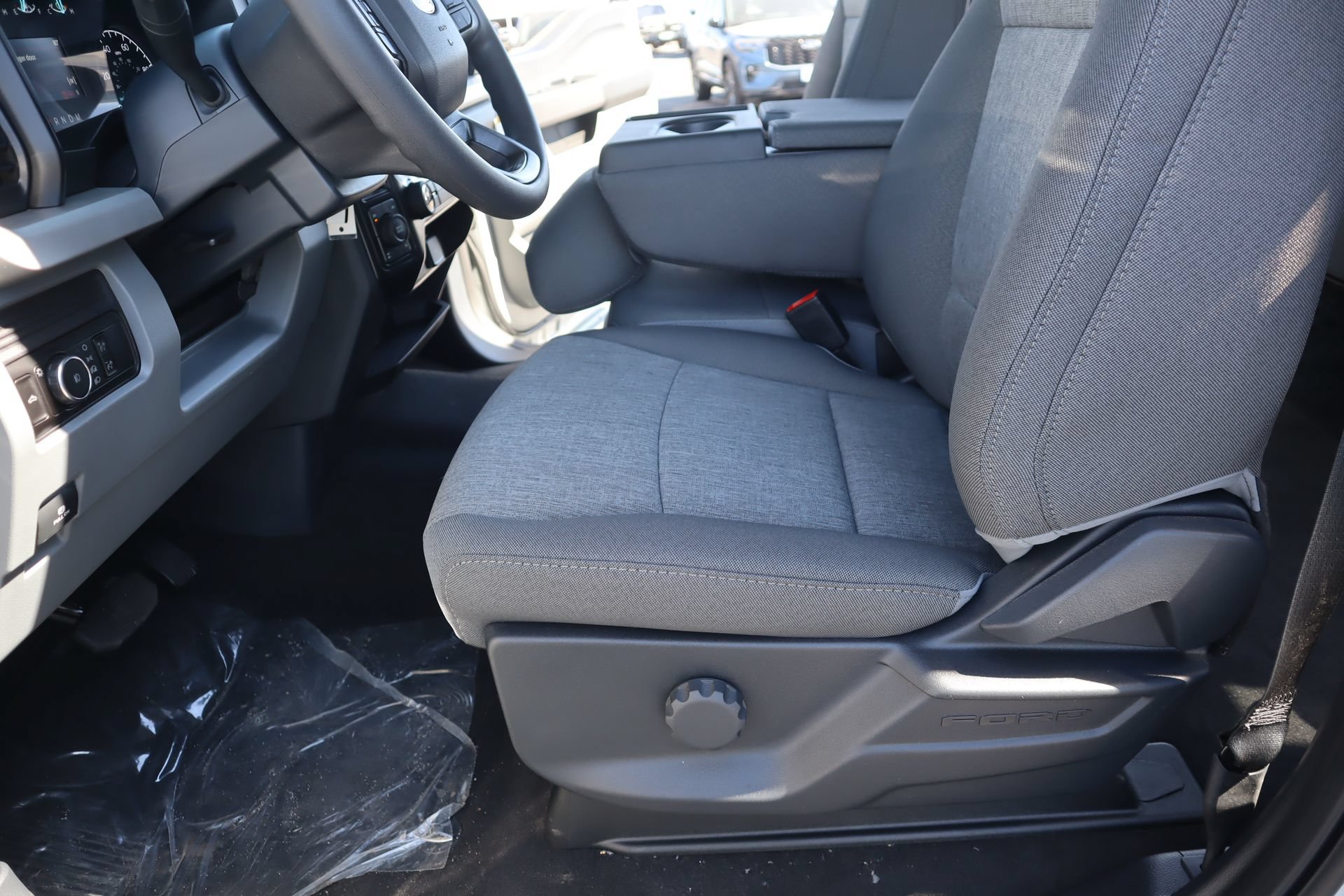 New 2026 Ford F250 XL w/ STX Appearance Package AWD/4WD image 10