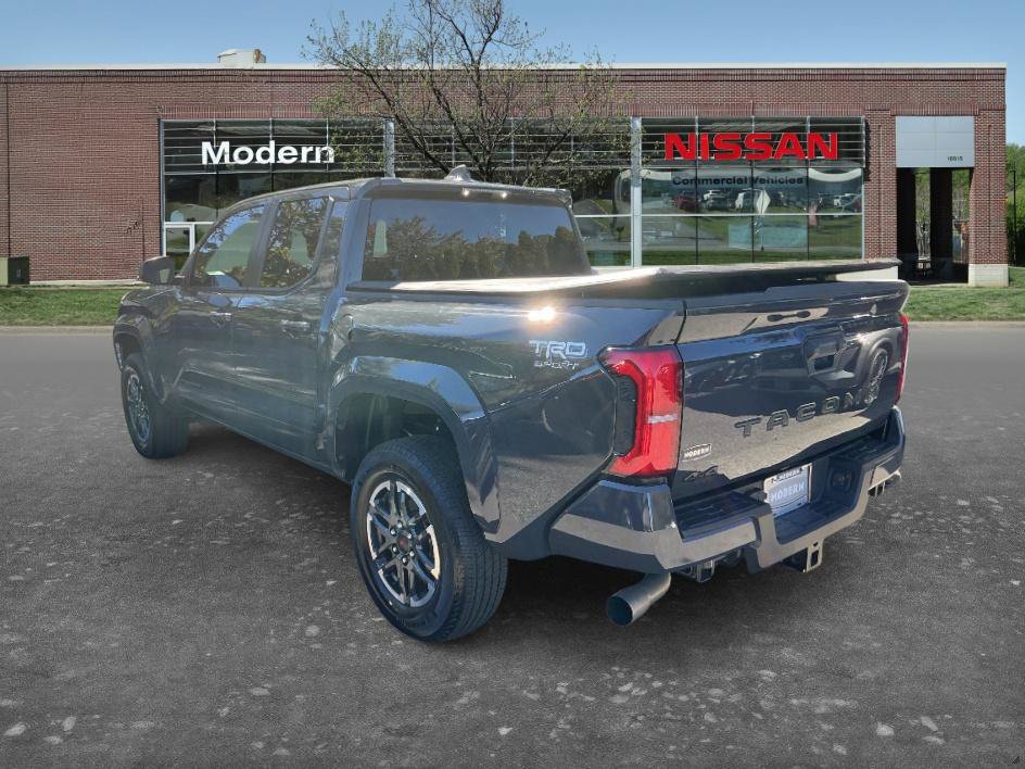 Used 2024 Toyota Tacoma TRD Sport AWD/4WD image 2