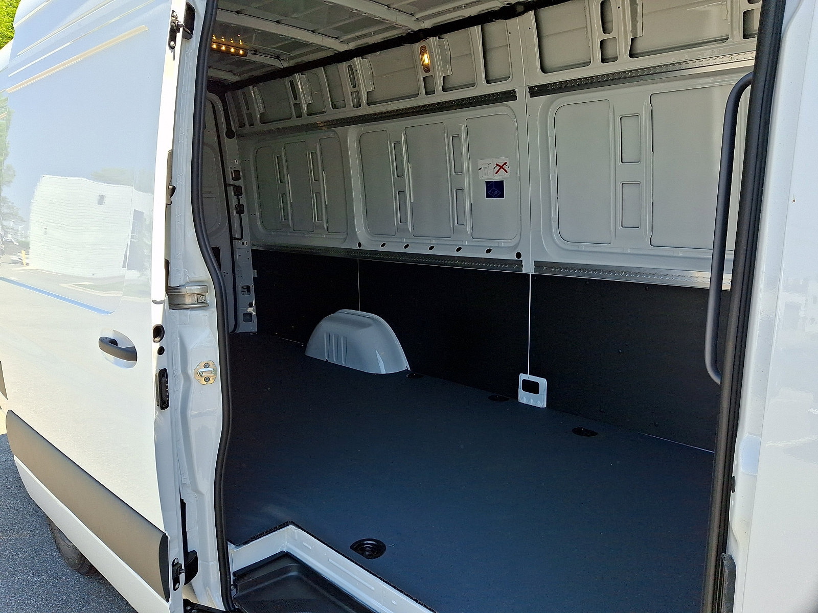 New 2026 Mercedes-Benz Sprinter 2500 image 6