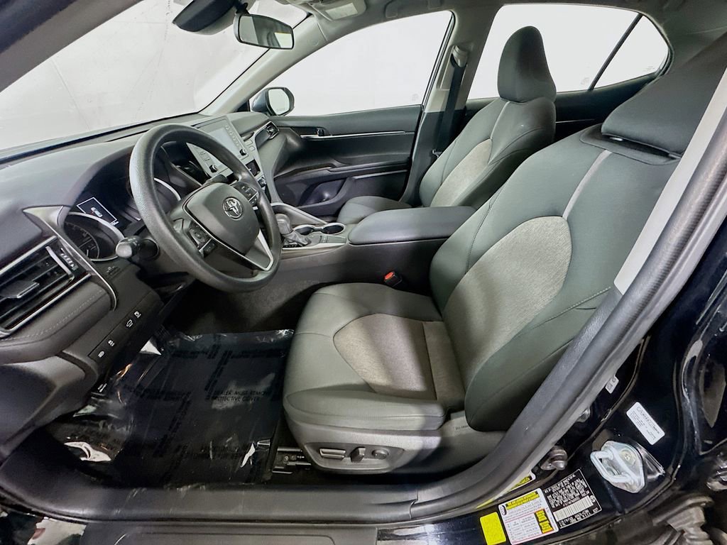 Used 2022 Toyota Camry LE image 15