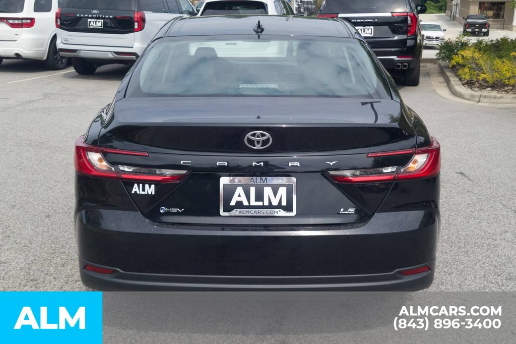 Used 2025 Toyota Camry LE FWD image 6