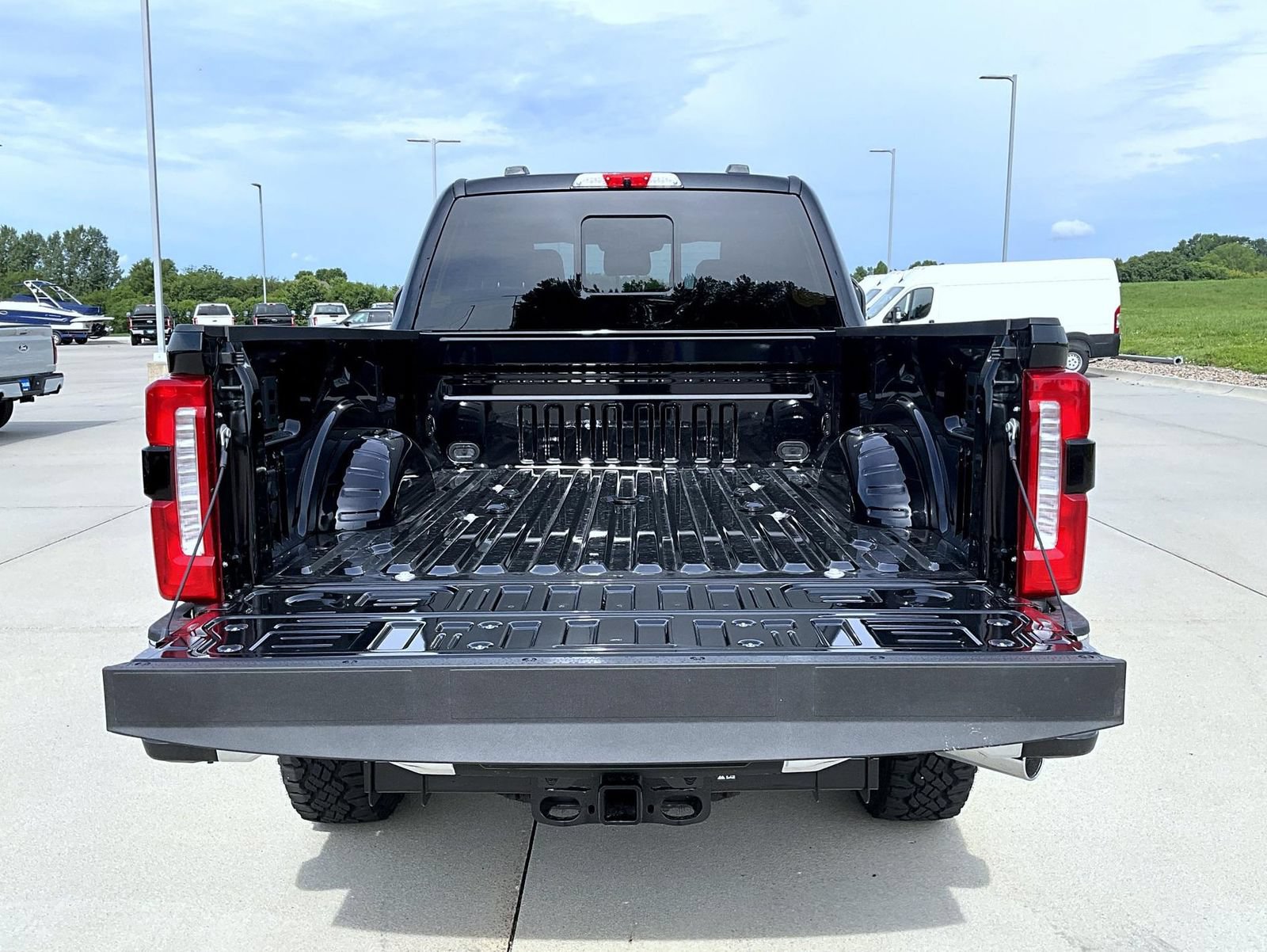 New 2026 Ford F250 Lariat w/ Tremor Off-Road Package AWD/4WD image 15