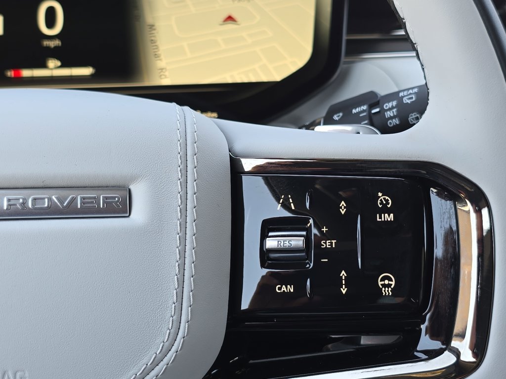 New 2025 Land Rover Range Rover Sport Dynamic SE AWD/4WD image 19