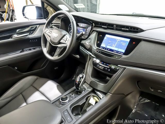 Certified 2025 Cadillac XT5 Premium Luxury w/ LPO, Floor Liner Package AWD/4WD image 26