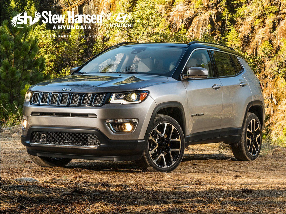 Used 2018 Jeep Compass Latitude w/ Popular Equipment Group AWD/4WD image 1