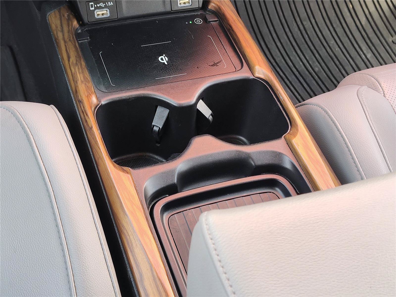 Used 2020 Honda CR-V Touring image 21