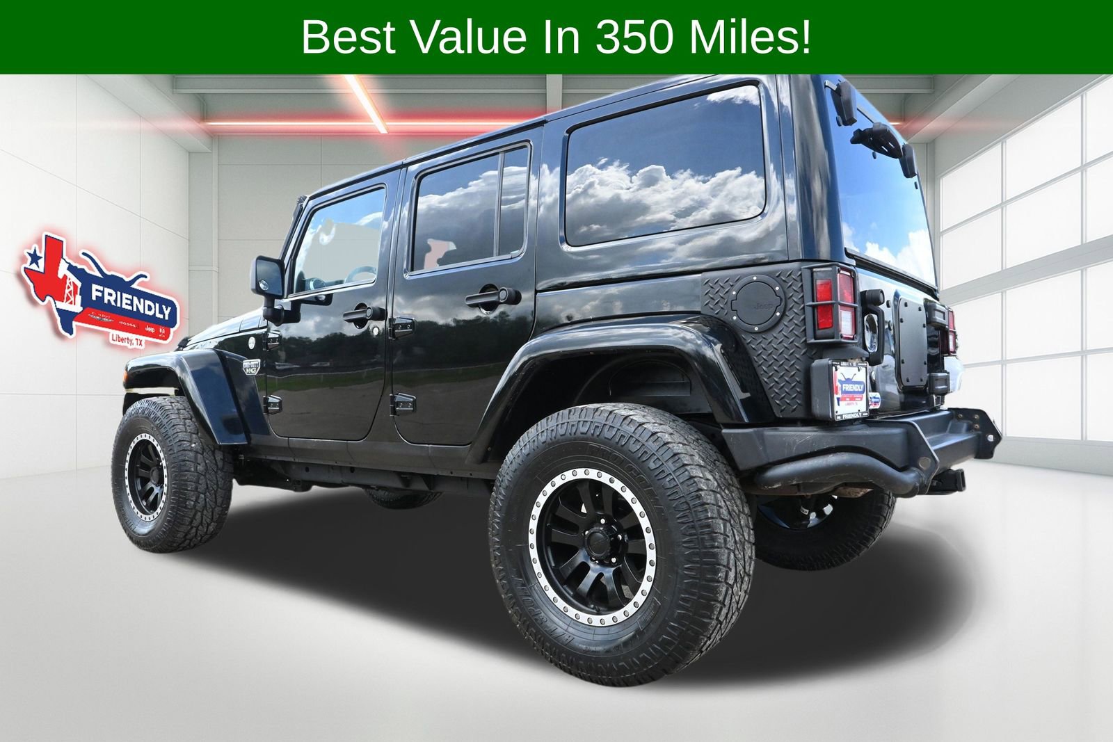Used 2012 Jeep Wrangler Unlimited Rubicon image 2
