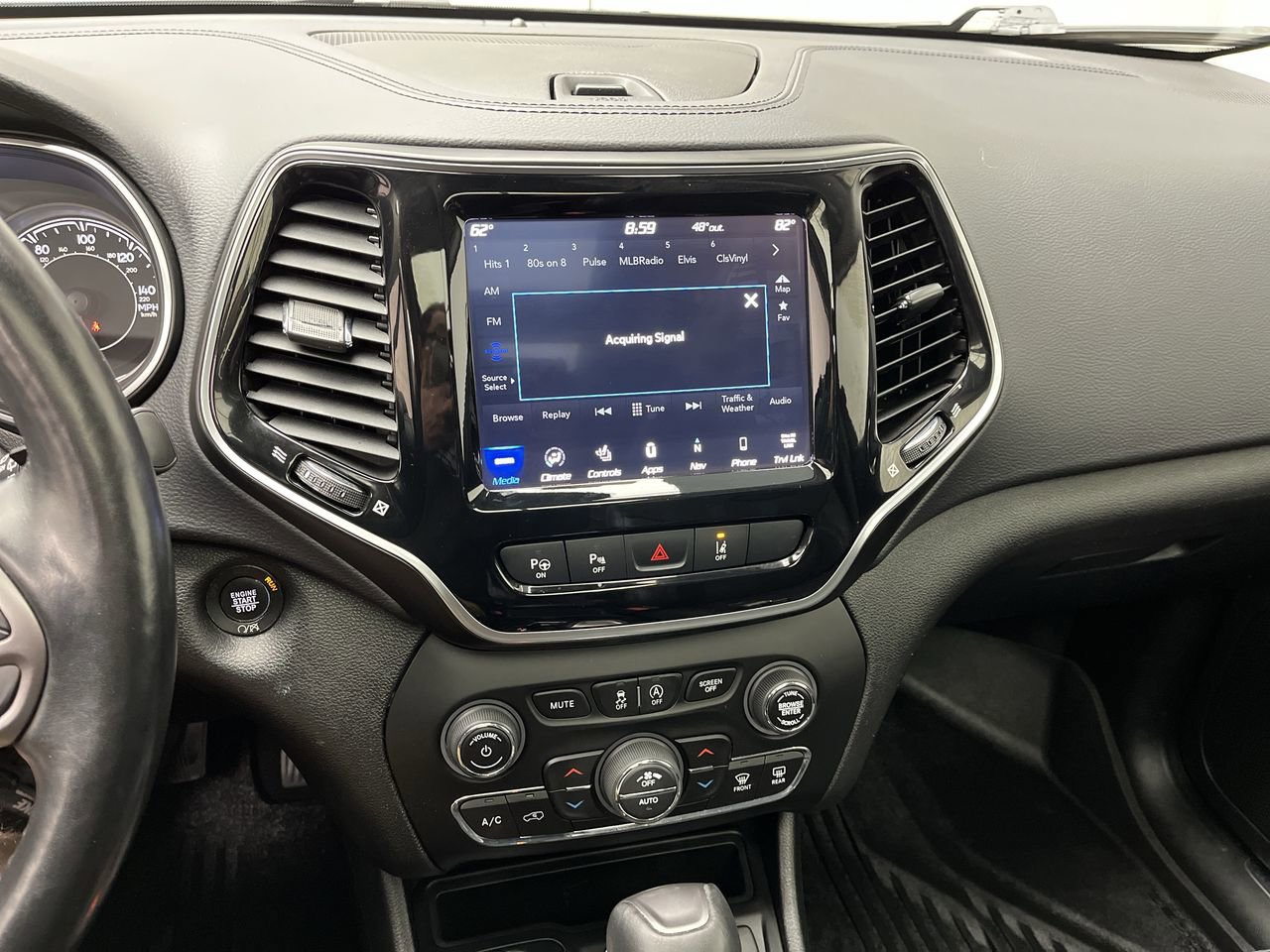 Used 2021 Jeep Cherokee Limited w/ Elite Package AWD/4WD image 19