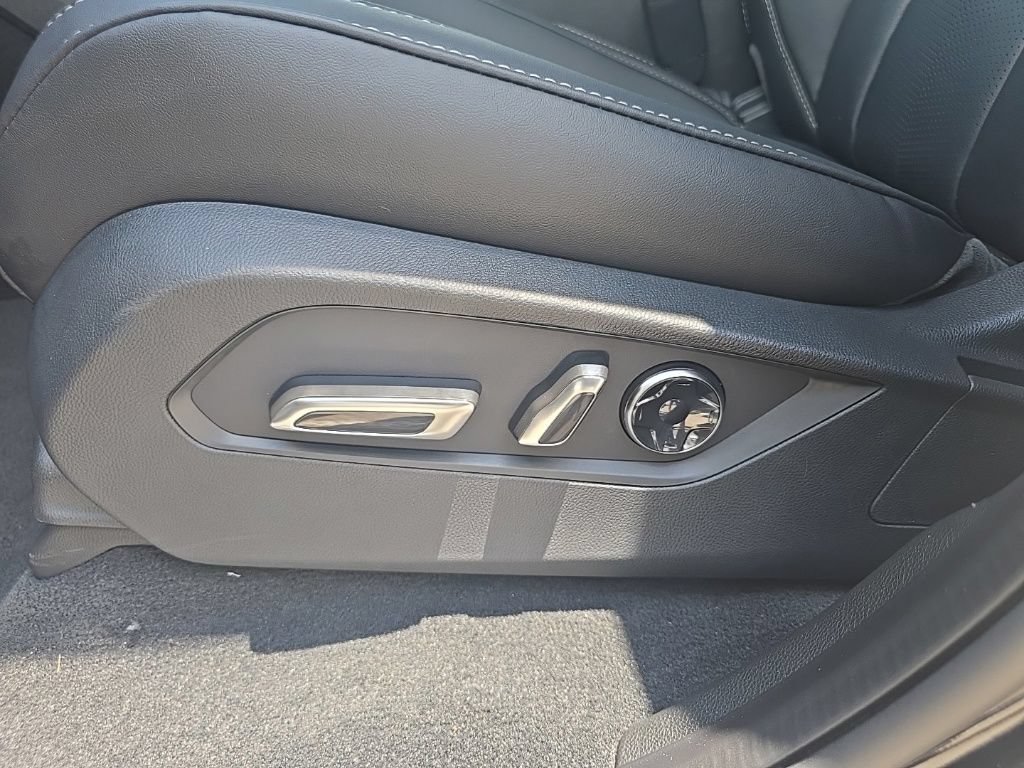 New 2026 Acura MDX w/ Technology Package FWD image 12