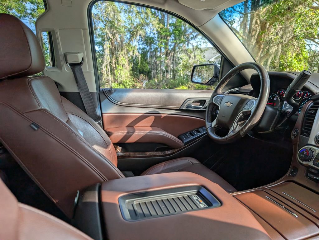 Used 2017 Chevrolet Suburban Premier image 15