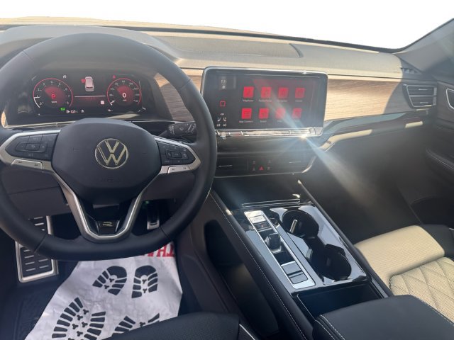 New 2026 Volkswagen Atlas SEL Premium R-Line AWD/4WD image 10