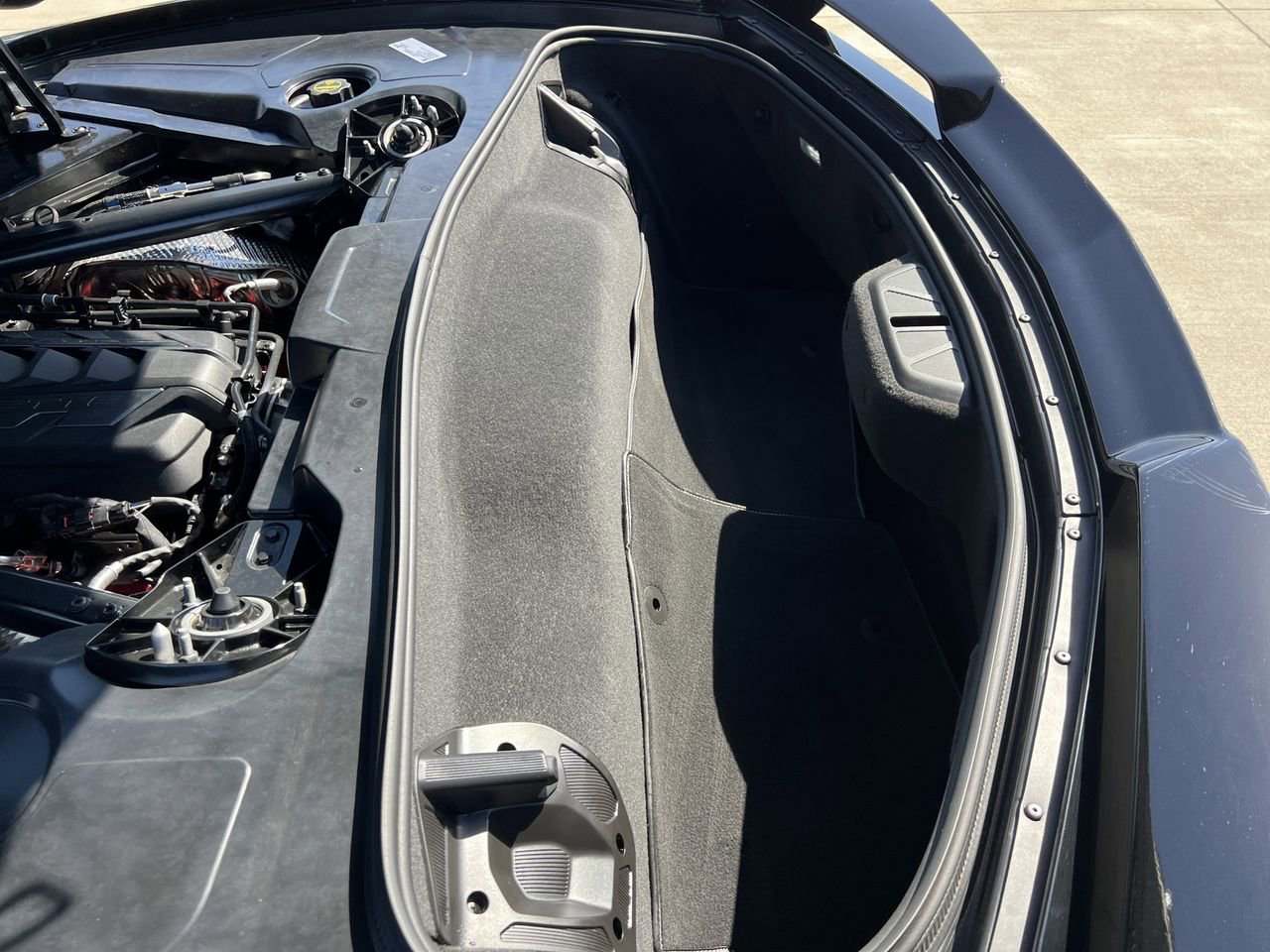 Used 2024 Chevrolet Corvette Stingray Coupe w/ Z51 Performance Package image 31