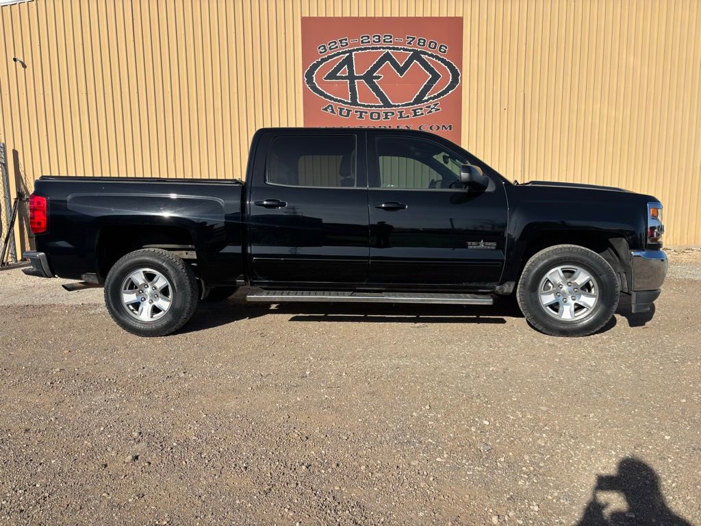 Used 2018 Chevrolet Silverado 1500 LT w/ LT Eassist Package image 8