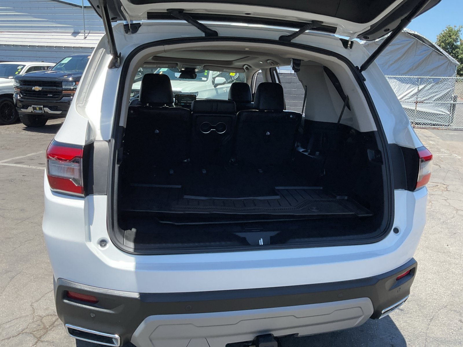 Used 2025 Honda Pilot Touring image 25