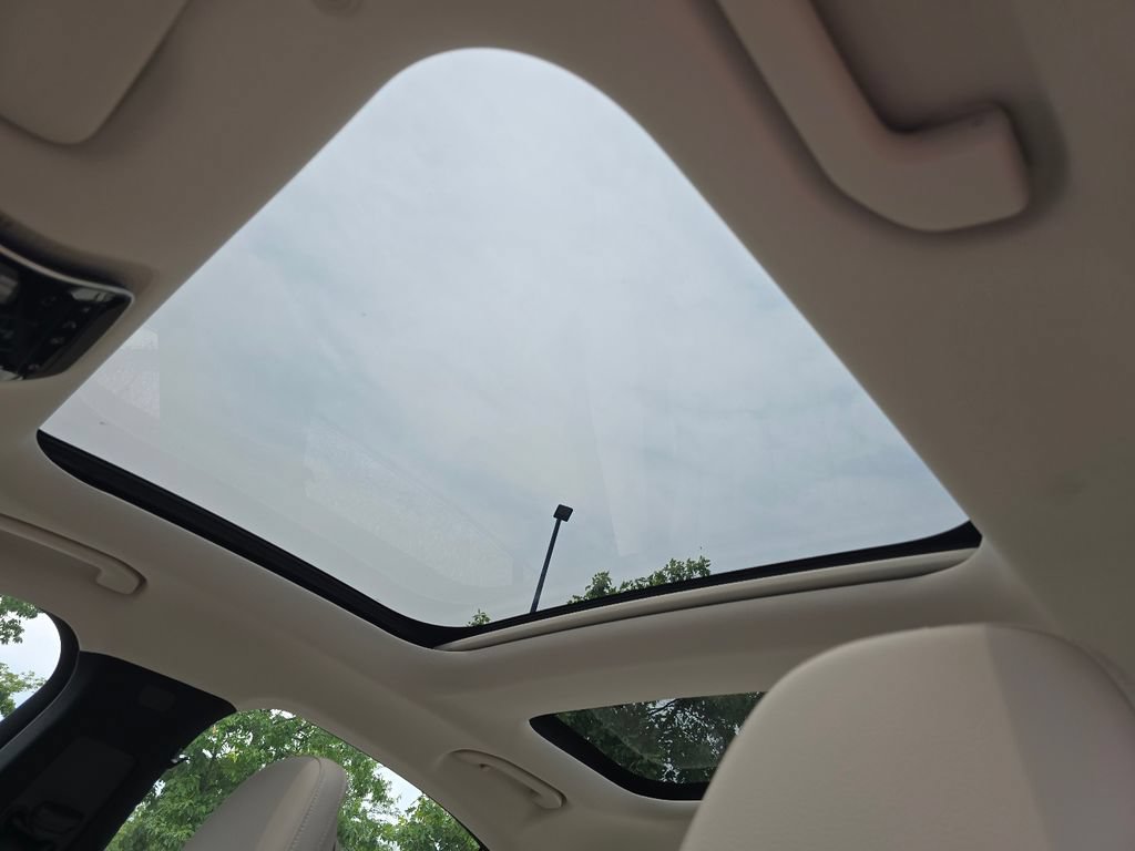 New 2026 Mercedes-Benz E 450 4MATIC Sedan image 3