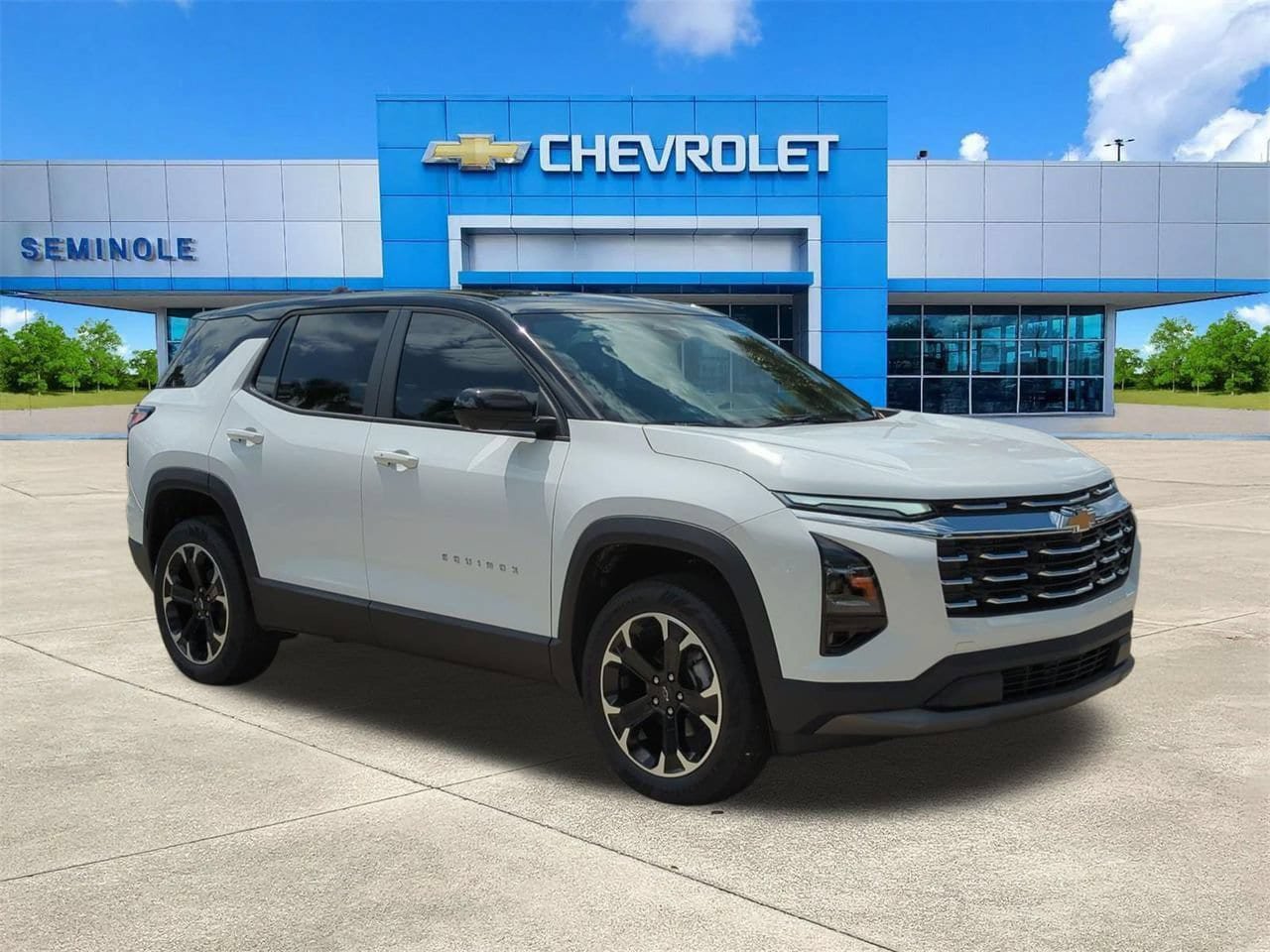 New 2027 Chevrolet Equinox LT w/ Safety and Technology Package FWD image 1