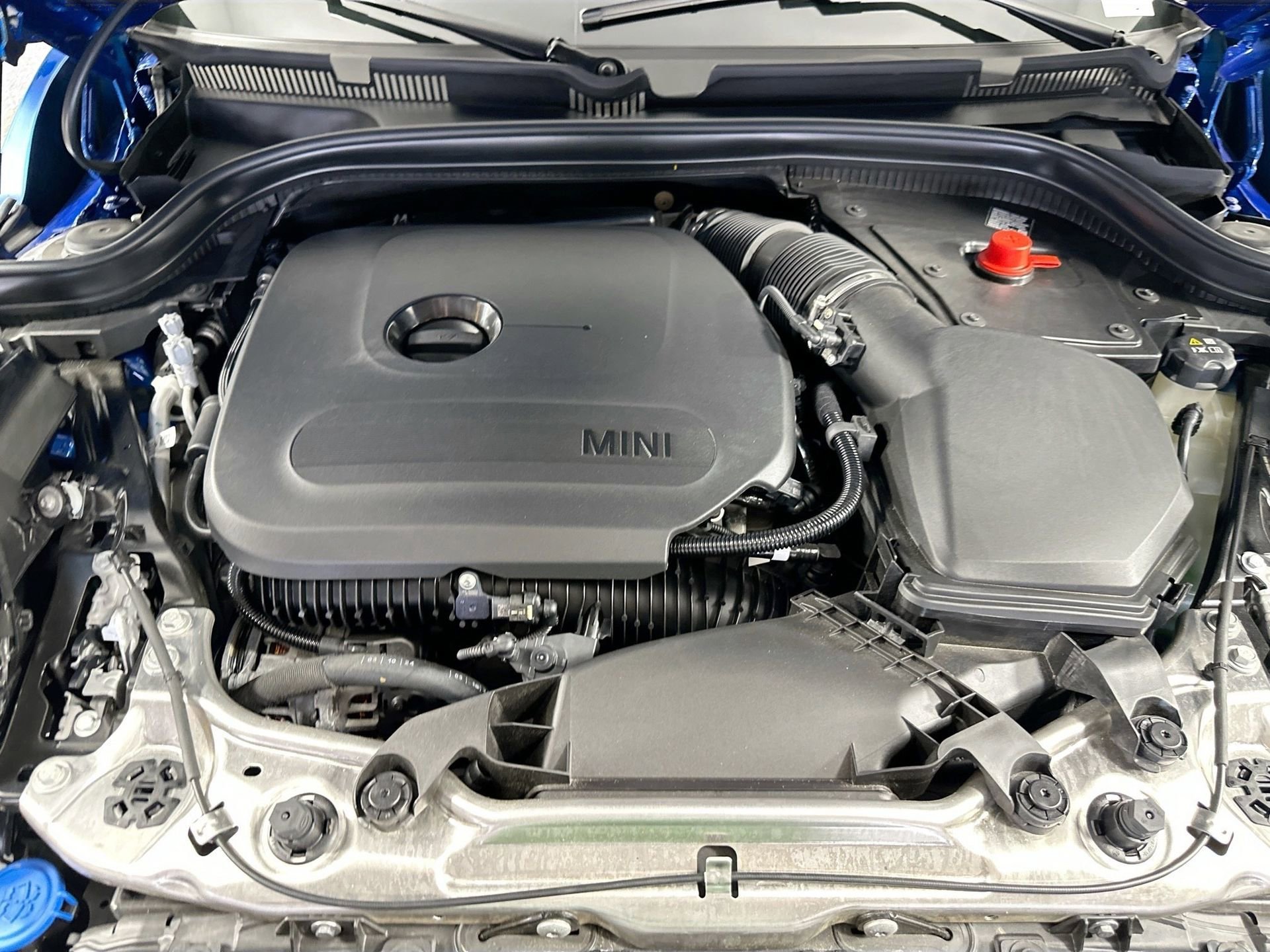 Certified 2025 MINI Cooper S FWD image 28