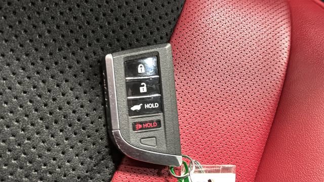 Used 2022 Acura MDX A-Spec image 43