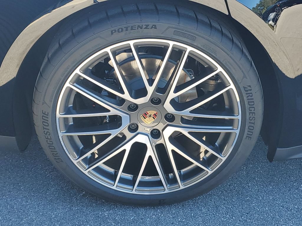 New 2026 Porsche Panamera RWD image 13