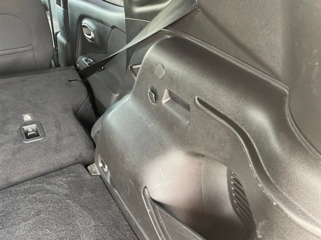 Used 2021 Jeep Renegade Latitude AWD/4WD image 62