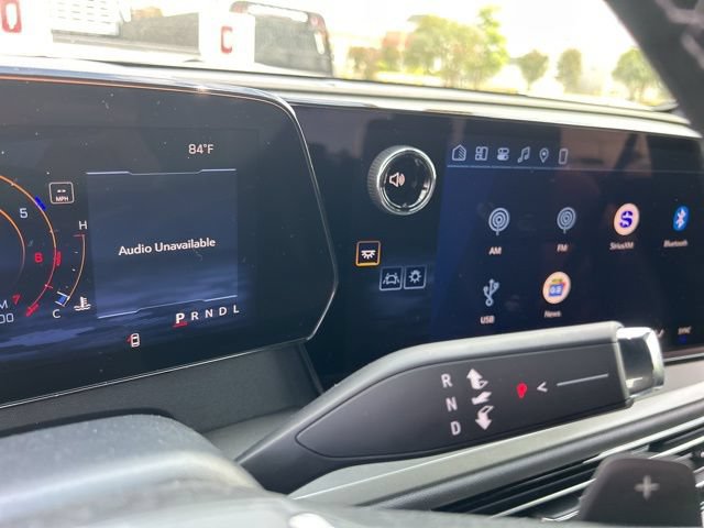 New 2026 Chevrolet Traverse LT w/ Sun and Wheel Package FWD image 27