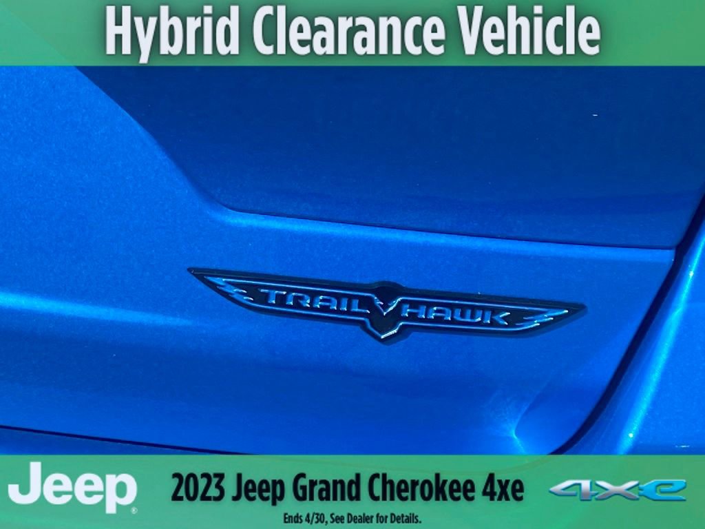 New 2023 Jeep Grand Cherokee Trailhawk w/ Luxury Tech Group III image 10
