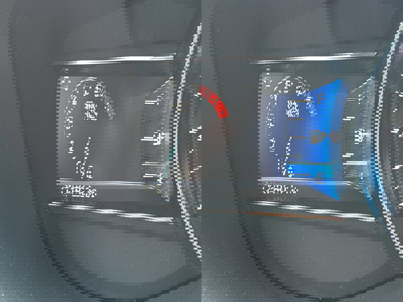 Used 2017 Ford Explorer Limited image 9