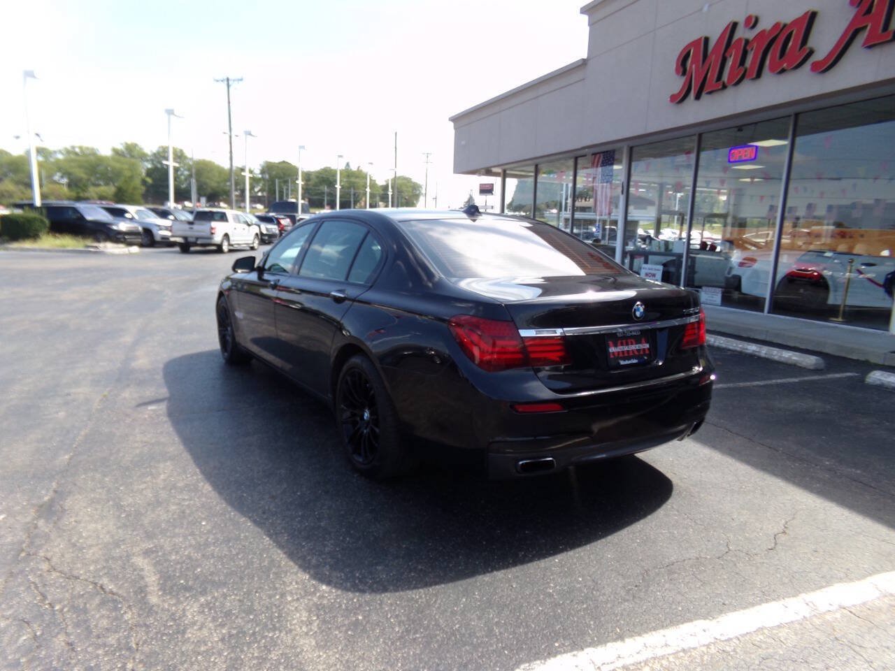 Used 2013 BMW 750Li RWD image 9