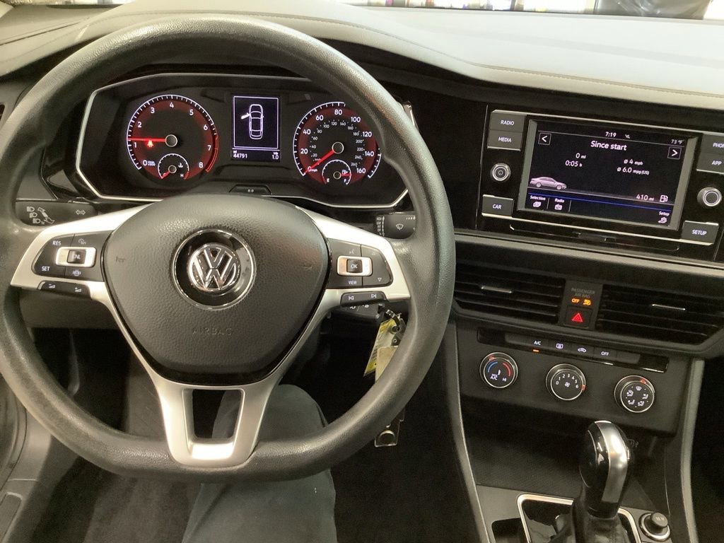 Used 2019 Volkswagen Jetta SE FWD image 8