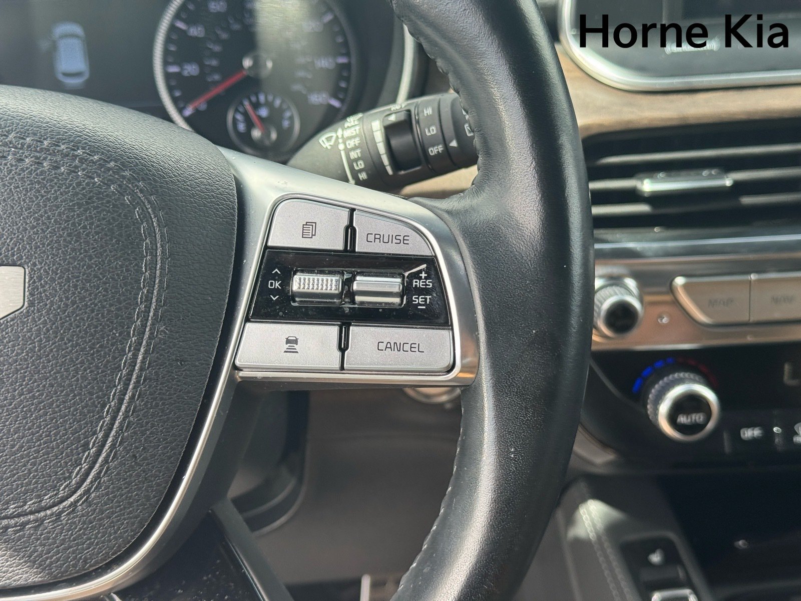 Certified 2022 Kia Telluride SX w/ Towing Package FWD image 20