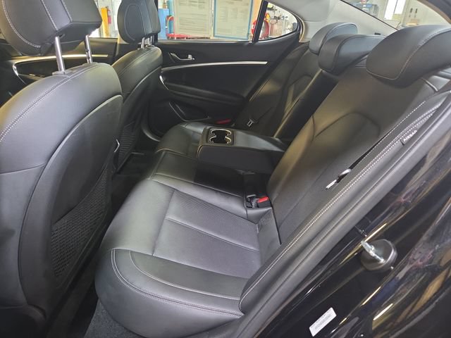 Used 2025 Genesis G70 2.5T RWD image 36