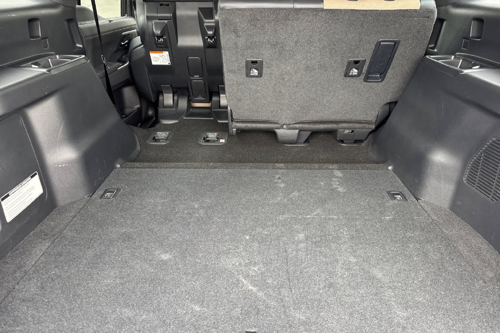 Used 2025 Lexus GX 550 w/ Accessory Package (32) AWD/4WD image 18